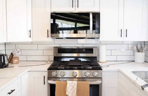Westchester Casa | Mini Golf & Game Room + Grill | LCP Collection