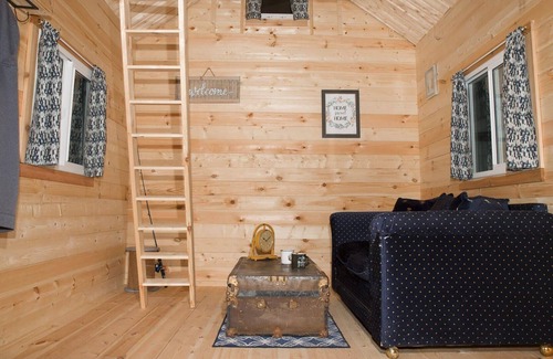 Wasaga Beach Cabina | Mini Home by the Beach