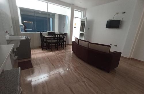 Pisco Apartamento | Mini Hostal Cardos