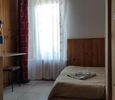 Kamenets-Podol'skiy Hotel | Mini-hotel Kamianets