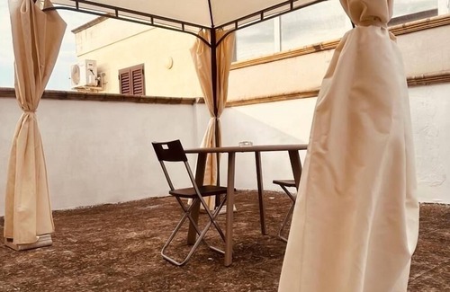 Castromediano Apartamento | Mini penthouse with large terrace