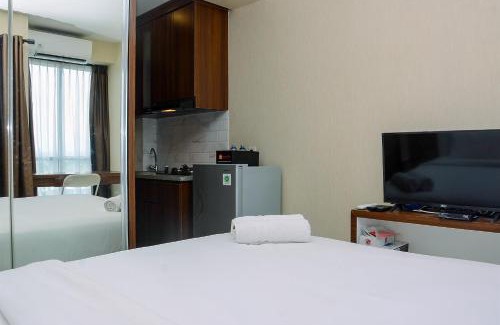 Kayu Putih Apartamento | Mini Studio Room Apartment at Tifolia By Travelio