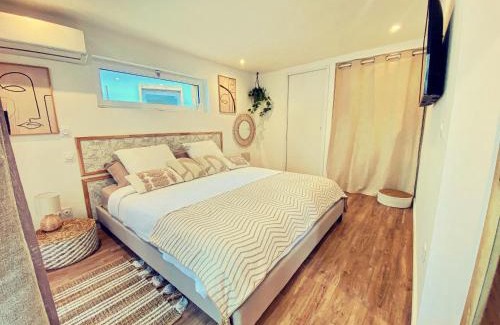 La Marana Casa | Mini Villa Indépendante à 350m de la mer (LAX)