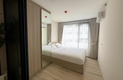 Mueang Samut Prakan District Apartamento | Minimal Cozy Stay 2 Mins to Si Dan MRT 14nights minimum