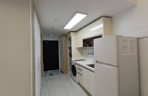 Banghwa-dong Apartamento | Minimalism Stay 6 next to Gimpo Airport