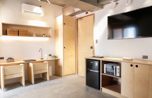 Kapitolyo Apartamento | Minimalist Japanese-style Serviced Apartments | Staycation | BGC Area