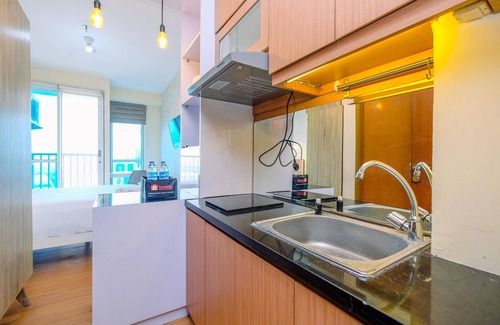 Kayu Putih Apartamento | Minimalist Studio With Great City View At Tifolia Apartment