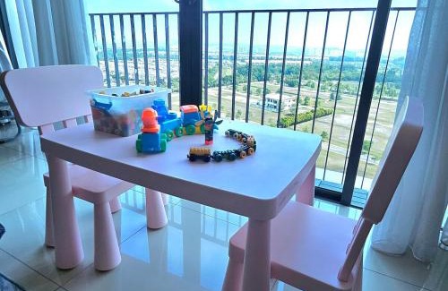 Shah Alam Apartamento | Minimalist Trefoil studio Setia Alam linked bridge to SCCC and SCM for 2-4 pax