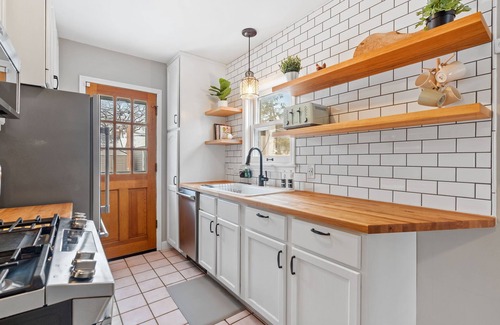 Diamond Lake Casa | MINNeSTAY* Cape Cod Charmer |