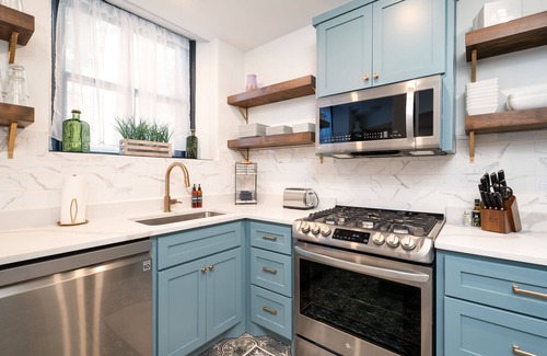 Powderhorn Casa | MINNeSTAY* Lyndale Church Lodge