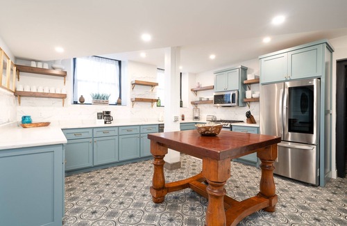 Powderhorn Casa | MINNeSTAY* Lyndale Church Lodge