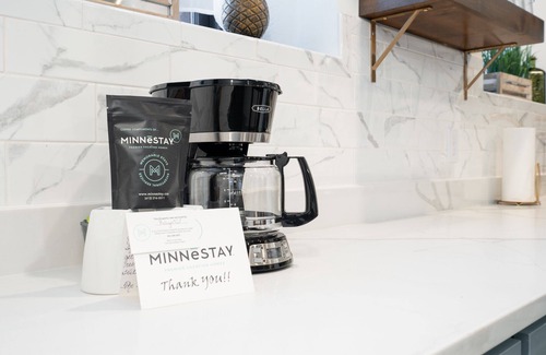 Powderhorn Casa | MINNeSTAY* Lyndale Church Lodge