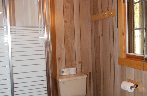Wollaston Lake Cabina | Minor Bay Lodge & Outposts