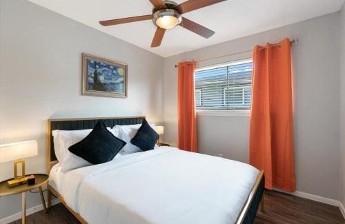 Hyde Park Apartamento | Mins 2 Downtown - King Bed - Private Stays