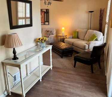 Quincy Apartamento | Mins to Blessing Hospital, Miss River, Country Club