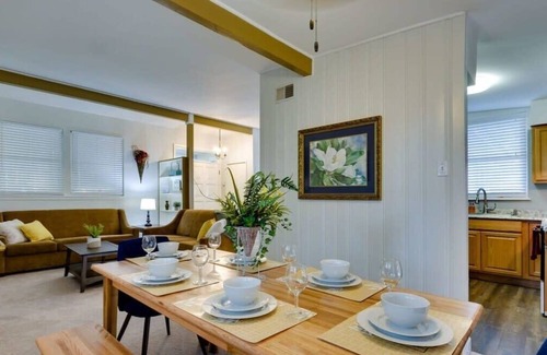 Savannah Casa | Mins To Downtown! Ping-Pong&Pets - Halcyon Hangout