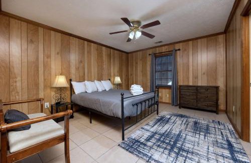 Columbus Casa | Mins to Ft Moore - The Columbus Cottage Guesthouse