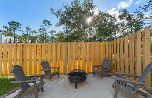 Ono Island Casa | Mins to the Beach/King Beds/Arcade-Snowbird Deals!