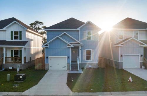 Ono Island Casa | Mins to the Beach/King Beds/Arcade-Snowbird Deals!