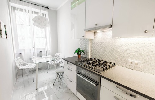 Sovetsky District Apartamento | Minsk Apartment Lux on Nezavisimosti 43