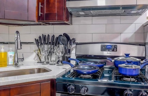 Wood-Ridge Apartamento | ★Mint 2 Bd Apt | 10 min to American Dream Mall | Near NYC & EWR Airport★