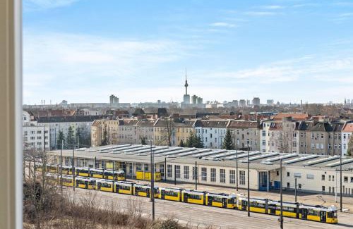 Weissensee Apartamento | MINT Apartment über der Stadt Parken Küche WiFi