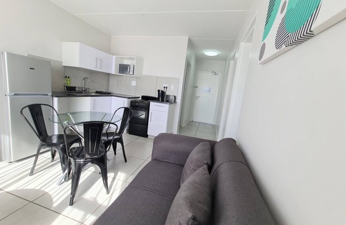 Greater Johannesburg Metropolitan Area Apartamento | MINT Express Sandton View