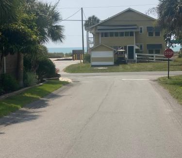 Crescent Beach Apartamento | Mint Mermaid/walk 2 beach/pets ok/Golf Cart option
