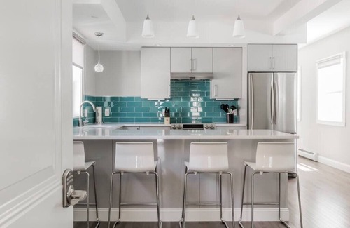 Munjoy Hill Apartamento | Mint Ocean Promenade Condo, Steps to Old Port