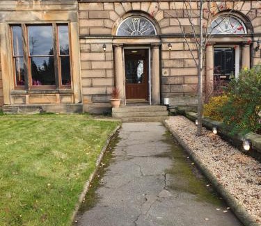 Newington Casa | Minto House