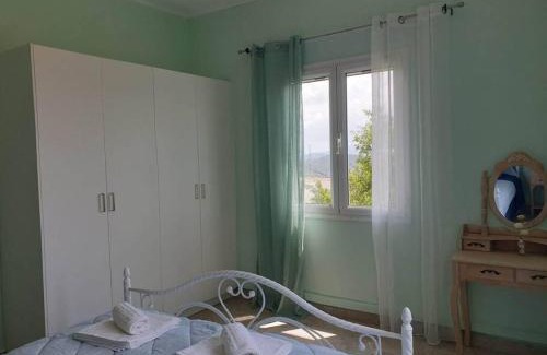 Peroulades Casa | Minty escape house