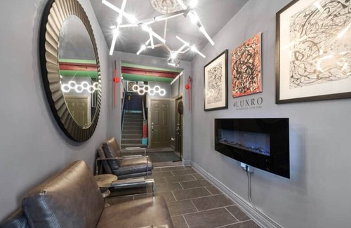 Grand Boulevard Condominio | Minutes from Down Town! 4br 2bath Luxro