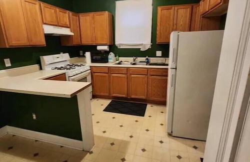Fall Creek Place Casa | Minutes from downtown, the fairgrounds and the Speedway! Great Neighborhood!