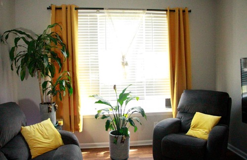 Northeast Raleigh Casa | minutes from downtown 3br stylishhome-free parking