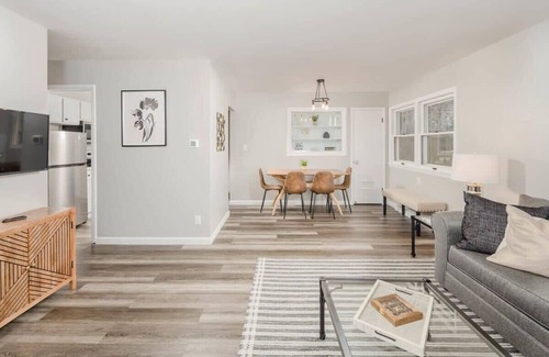 Oshkosh Casa | Minutes from Downtown, EAA, University - 3 bedroom
