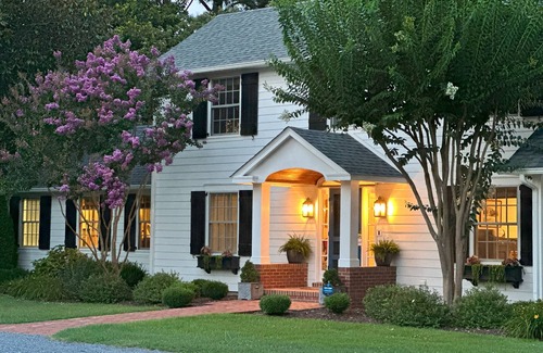 Easton Casa | Minutes from Downtown St. Michaels | Pool | Outdoor Kitchen | Private Dock | Hot
