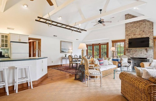 Royal Oak Casa | Minutes from Downtown Easton and St. Michaels | Charming | 4000 ft of Shoreline