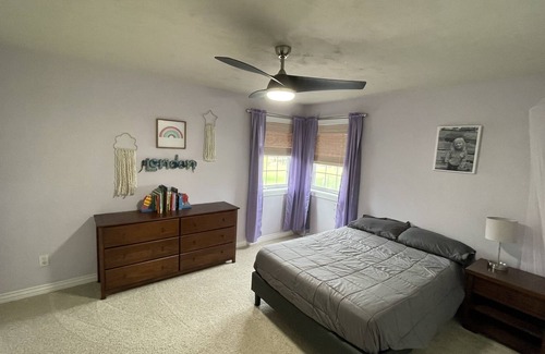 Black Wolf Casa | Minutes from EAA