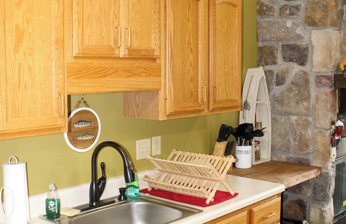 Makanda Cabina | Minutes from Giant City - SIU - Shawnee Winetrail - Shawnee Forest - Cedar Lake