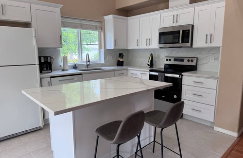 Hillsboro Casa | Minutes from Intel, Location!