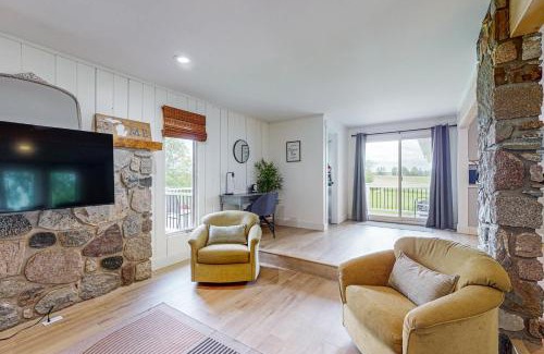 Petoskey Casa | Minutes from it All