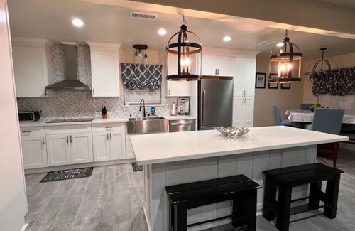 South Baton Rouge Casa | Minutes from LSU! 3 bed 2 bath centrally located residential home.