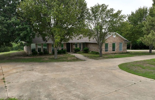 Kingston Casa | Minutes from Marina Del Rey and Boat Ramps at Soldier Creek on Lake Texoma.