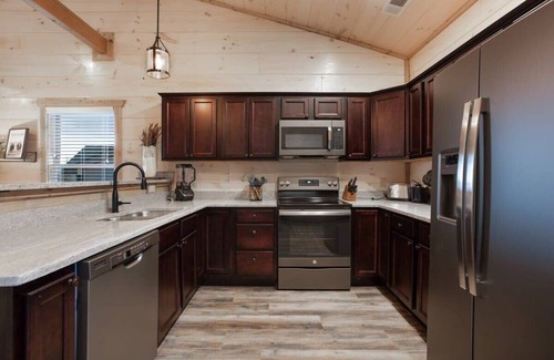 Pigeon Forge Cabina | Minutes From The Heart Of Pigeon Forge/Hot Tub/New