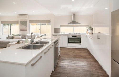 Busselton Casa | Minutes from Town and the Beach