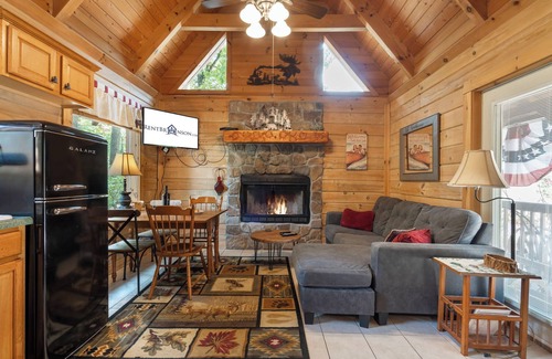 Ridgedale Cabina | Lil Treehouse! ¡Wi-Fi gratis!