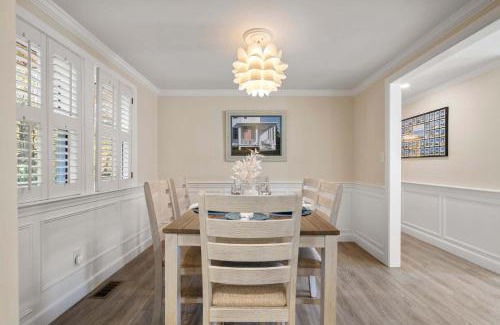 Centerville Casa | Minutes to Craigville Beach Private Patio and Backyard
