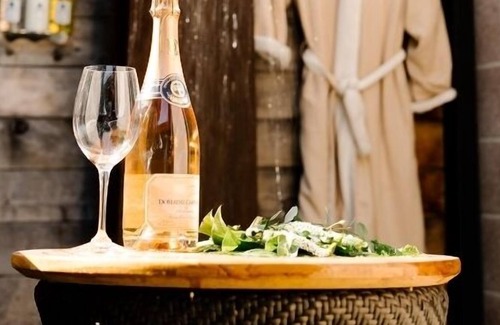 Yountville Casa | Minutes to Hailstone Vineyards and Napa Valley Balloons! Rooftop Pool, Parking!