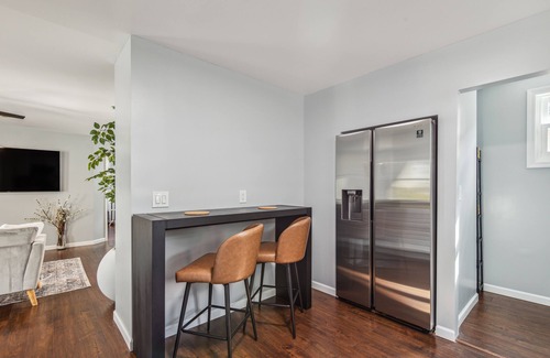 South Side Casa | Minutes to NYC Private house in quite Neiborhood, walking distance to Starbucks