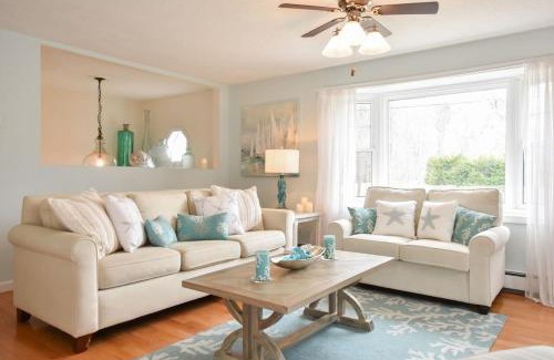 North Eastham Casa | Minutes to Private Association